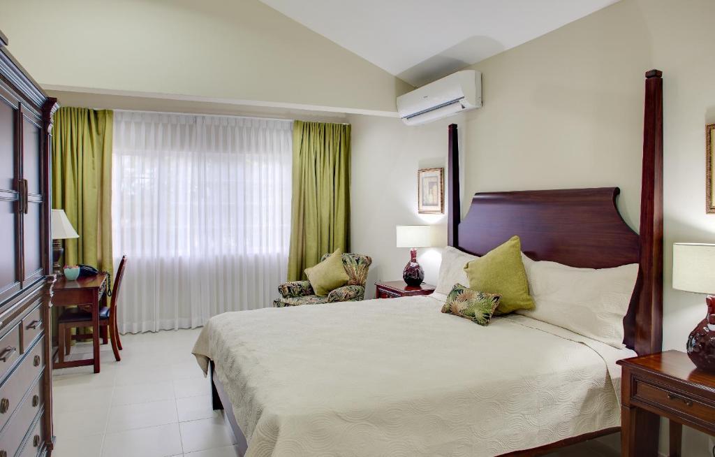 The Liguanea Club Hotel Kingston Bilik gambar